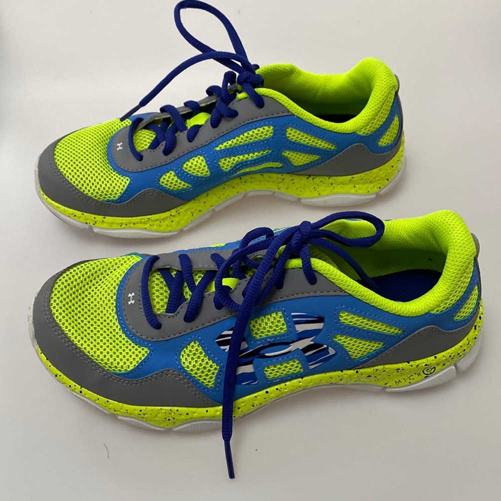 Under Armour MICRO g 6.5Y  blue/fluorescent sneakers- unisex
